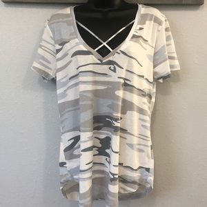 White Crow camo tee